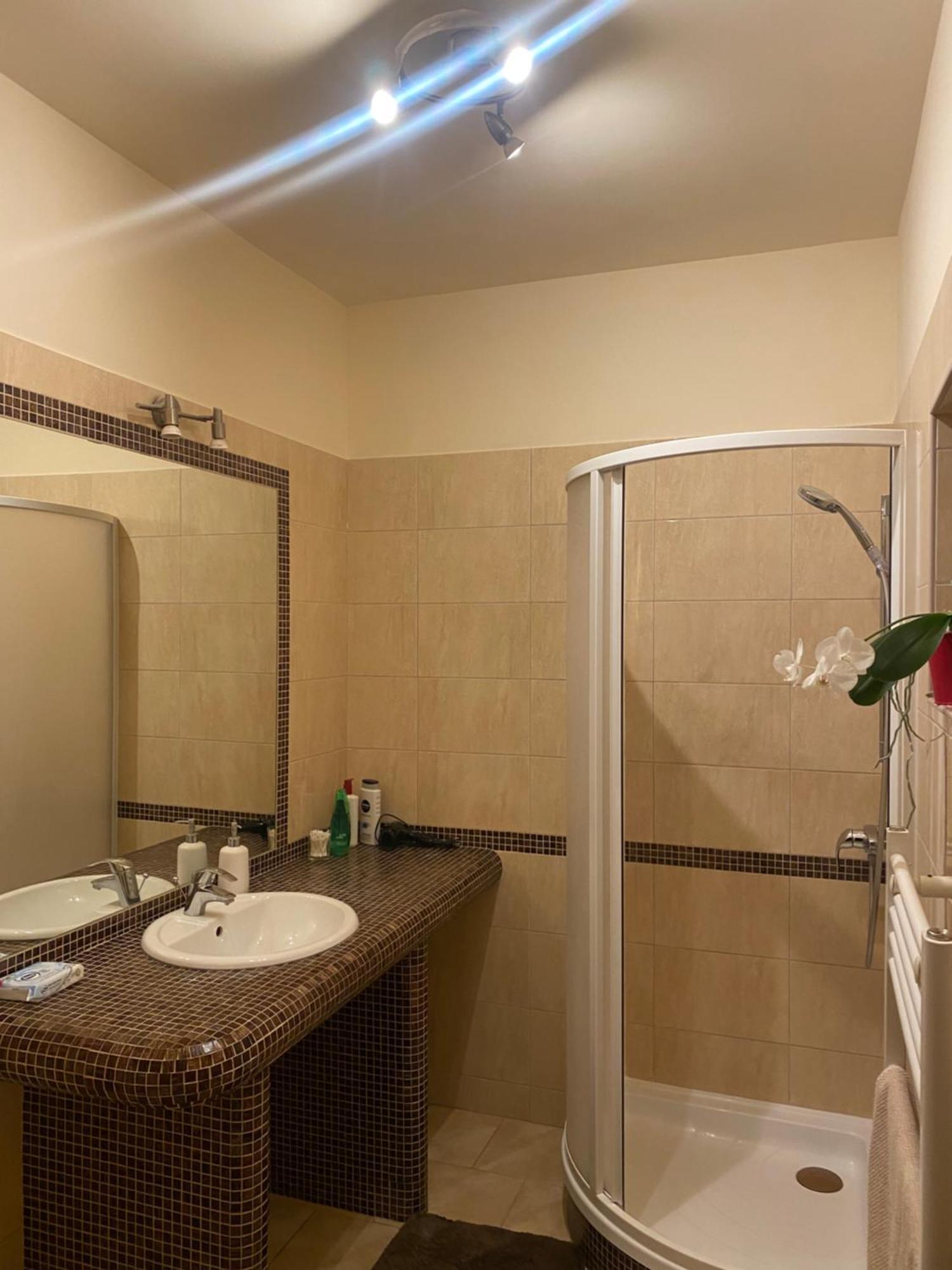 Garden Spa Resort Budapest Luaran gambar