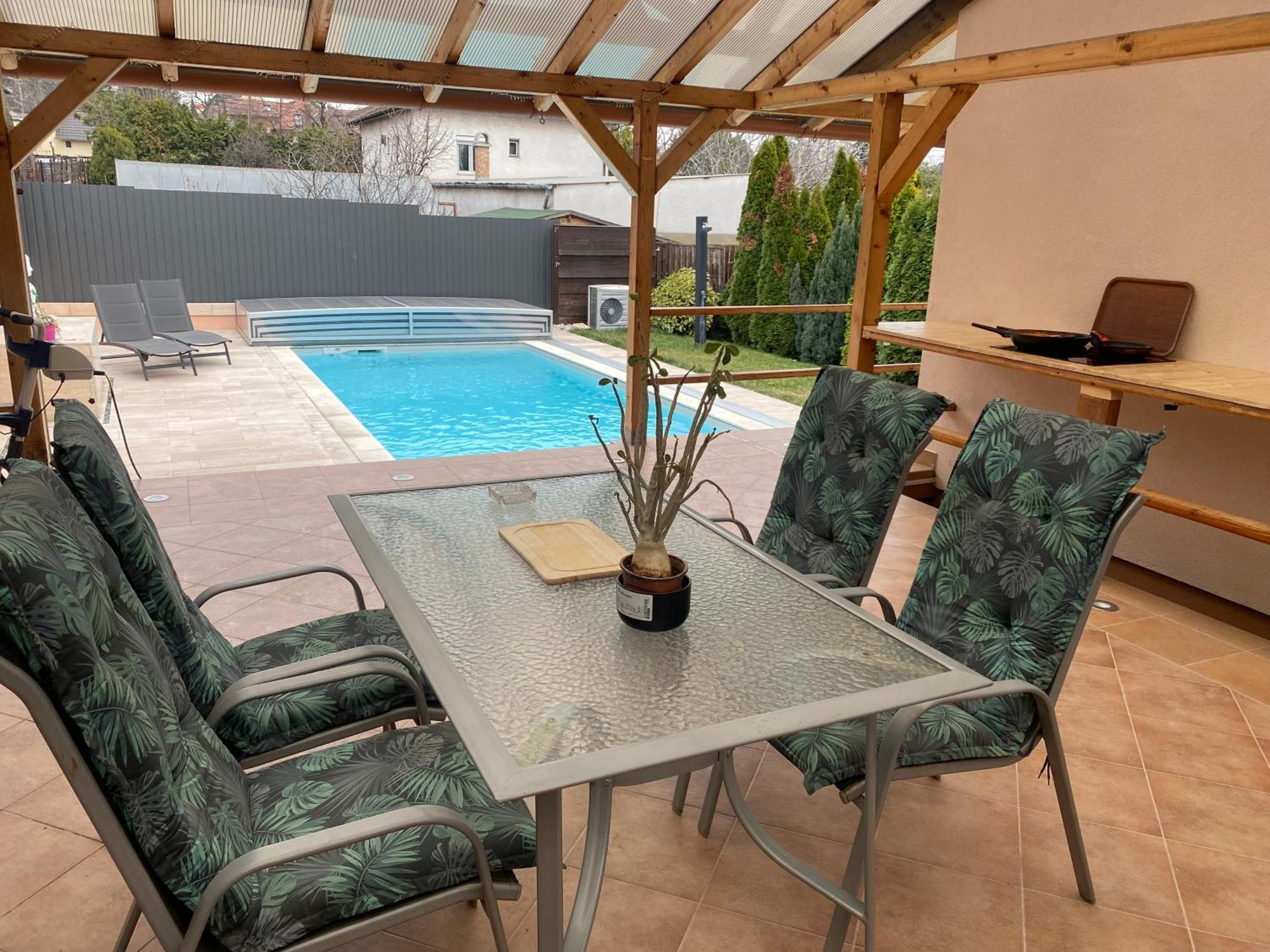 Garden Spa Resort Budapest Luaran gambar